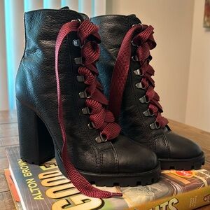 Beautiful Schultz heeled booties! Sz 7B!!